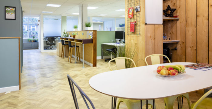 14 Commercial Way, Woking - Image 4