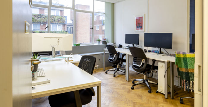 14 Commercial Way, Woking - Image 3