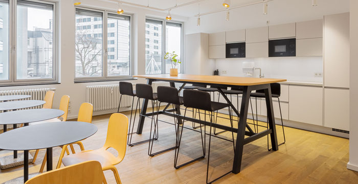 8 Nurnberger Str, Berlin - Image 2