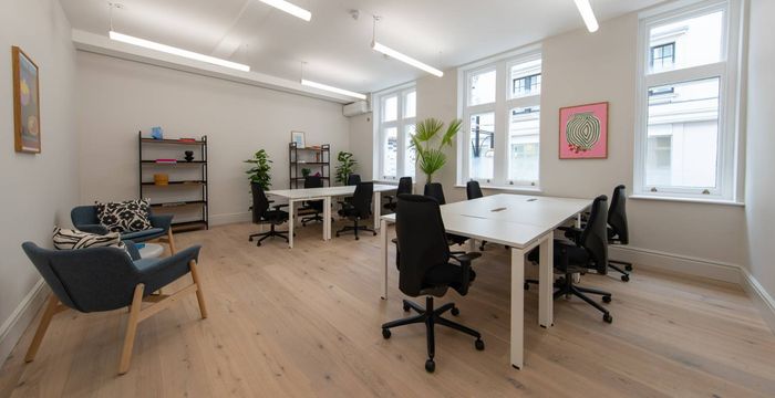 321 Oxford Street, Greater London - Image 4