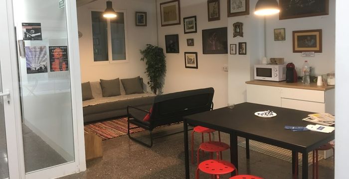 Carrer De L'alba, Barcelona - Image 4