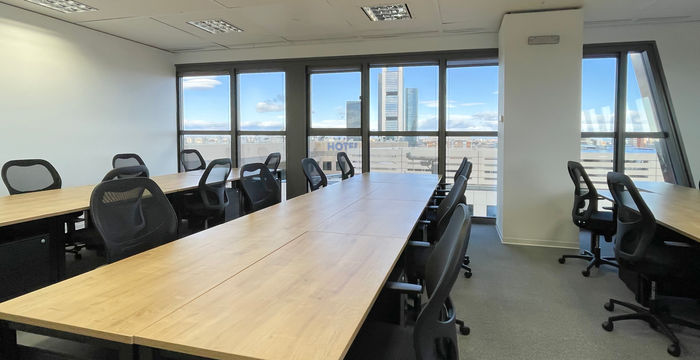 216 Paseo De La Castellana, Madrid - Image 2