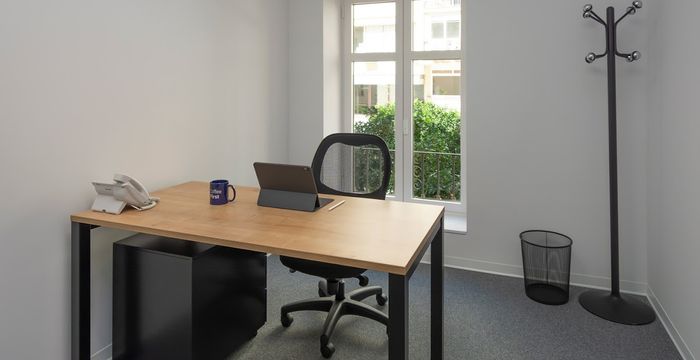 4 C Marques De Larios, Malaga - Image 2