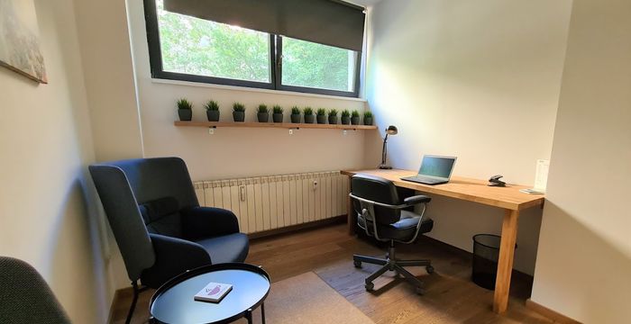 Kolonnenstrasse 8, Berlin - Image 3