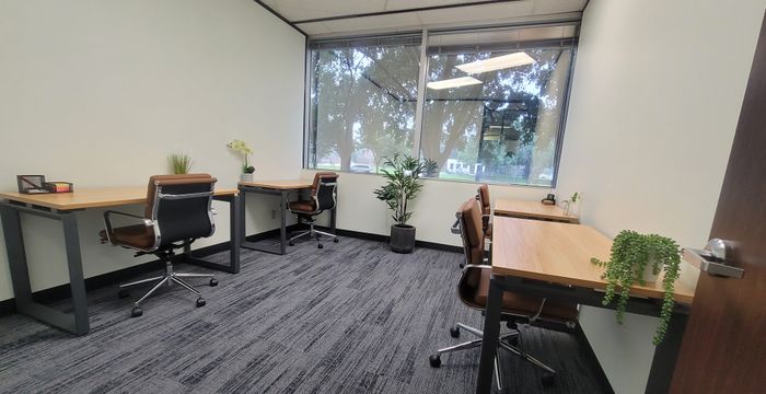 3200 Wilcrest Dr 3200 Wilcrest Dr, Houston - Image 2