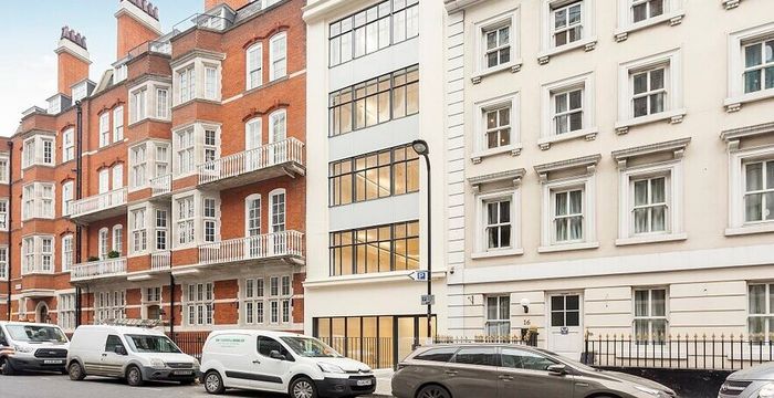 15 Adeline Place, London - Image 4