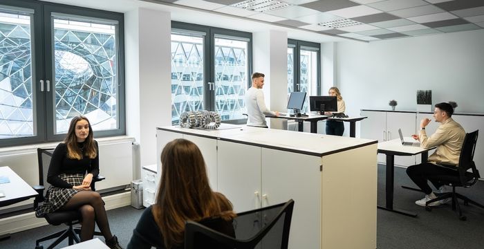 109 Zeil, Frankfurt Am Main - Image 4