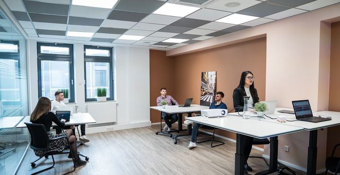 109 Zeil, Frankfurt Am Main - Image 2