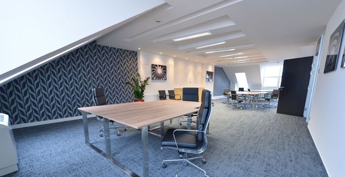 Puskás Tivadar Út 5, Budaörs - Image 3