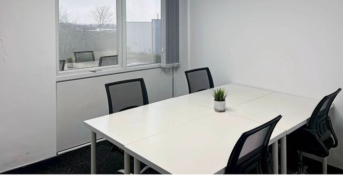 Richardshaw Road, Leeds - Image 5