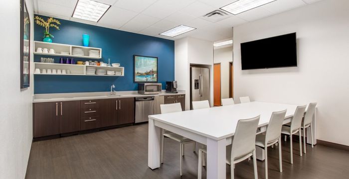 La Plaza Business Center (Bldg A) - Image 5