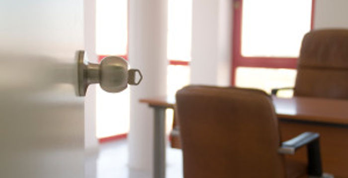 10 Av La Aeronautica, Seville - Image 2