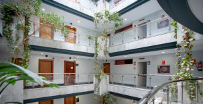 10 Av La Aeronautica, Seville - Image 3