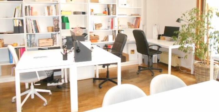 2 Calle Alférez Provisional, León - Image 2