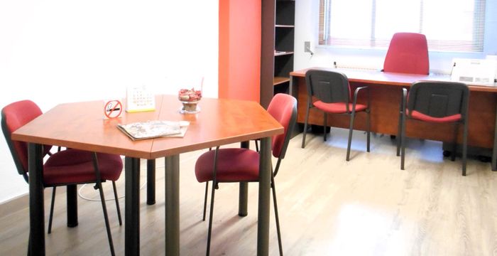 2 Calle Alférez Provisional, León - Image 4