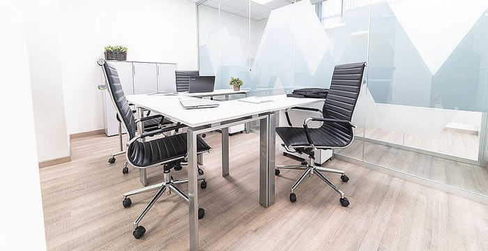 Via Jacopo Dal Verme 7, Milano - Image 2