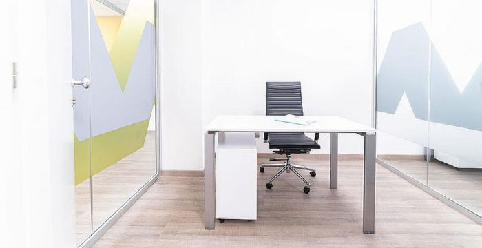 Via Jacopo Dal Verme 7, Milano - Image 2