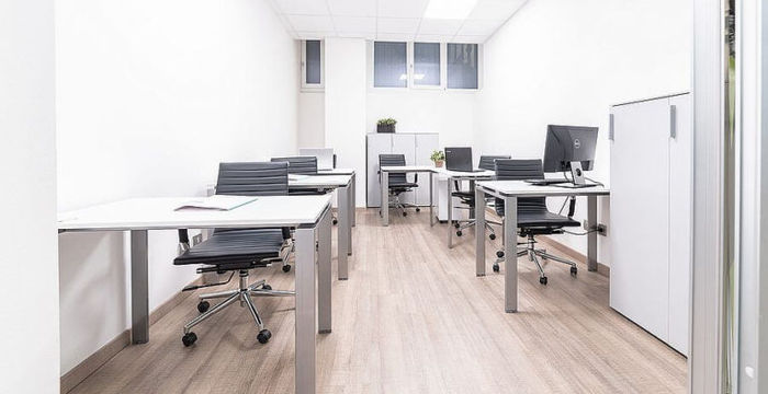 Via Jacopo Dal Verme 7, Milano - Image 4