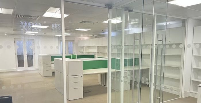 10-11 Park Place, London - Image 2