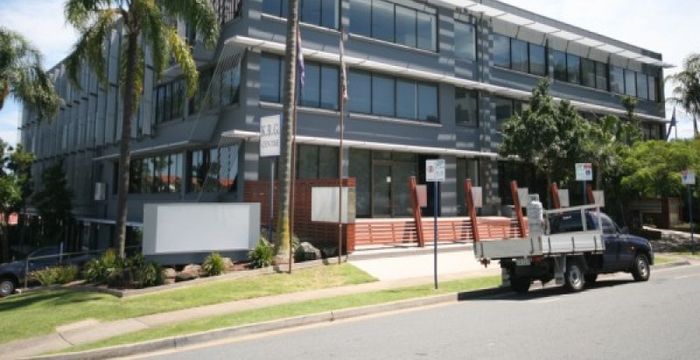 9 Bay Street, Southport - Image 4
