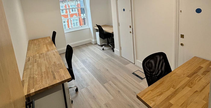 27 Hill Street, Greater London - Image 5