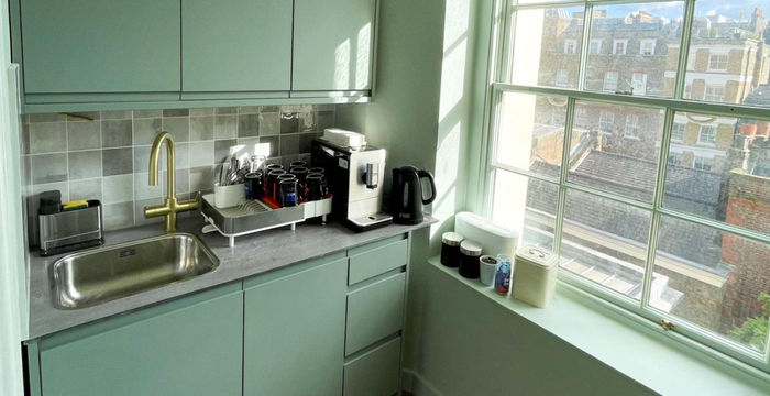 27 Hill Street, Greater London - Image 3