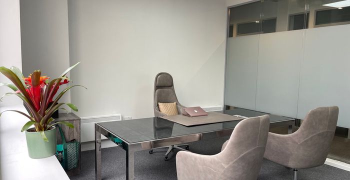 708 A High Road, Greater London - Image 2