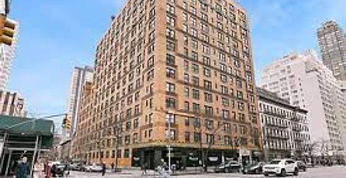 210 East 68th Street, New York City - Image 4