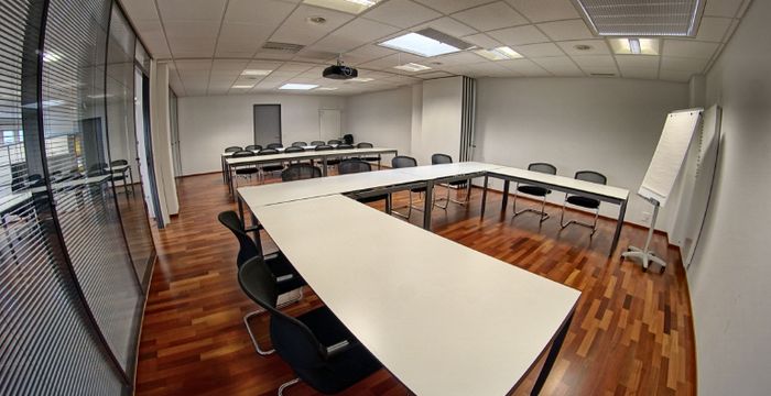 8 Oberneuhofstrasse, Baar - Image 2