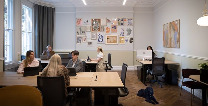 128 Buckingham Palace Road, Greater London - Image 2