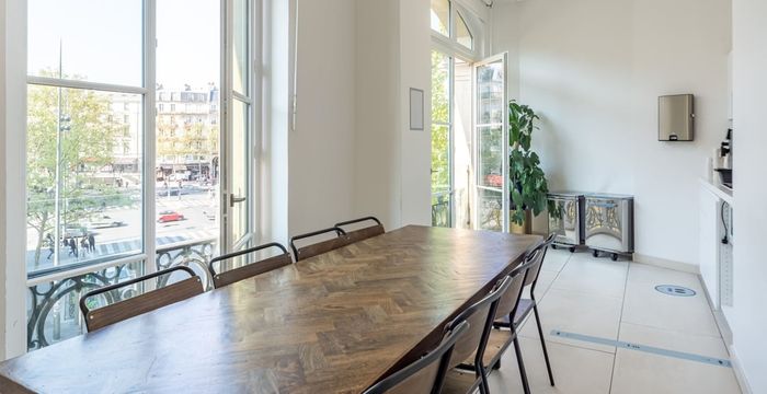 1 bis Av De La République, Paris - Image 3