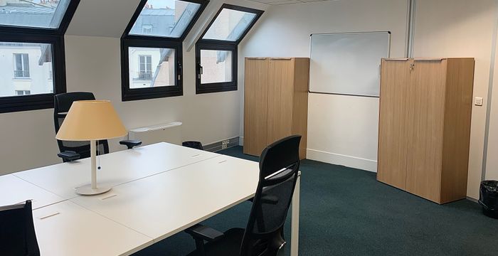 20/22 Rue Des Petits Hôtels, Paris - Image 4