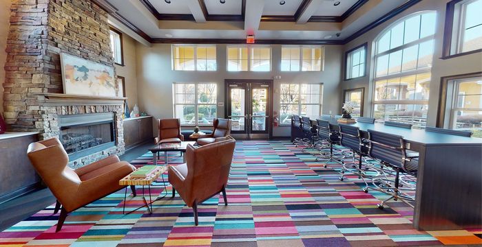 2325 Courtney Oaks Rd, Charlotte - Image 2