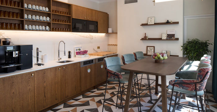 162 Buckingham Palace Road, Greater London - Image 5