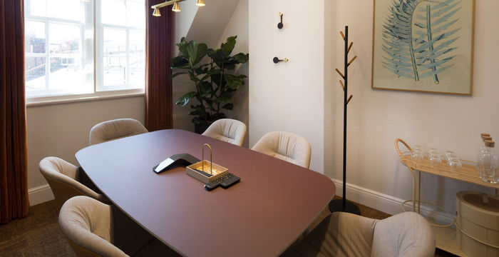 162 Buckingham Palace Road, Greater London - Image 4