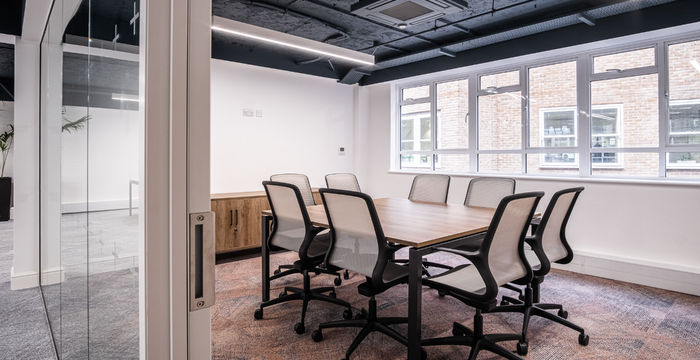 20 Ironmonger Lane, London City - Image 2