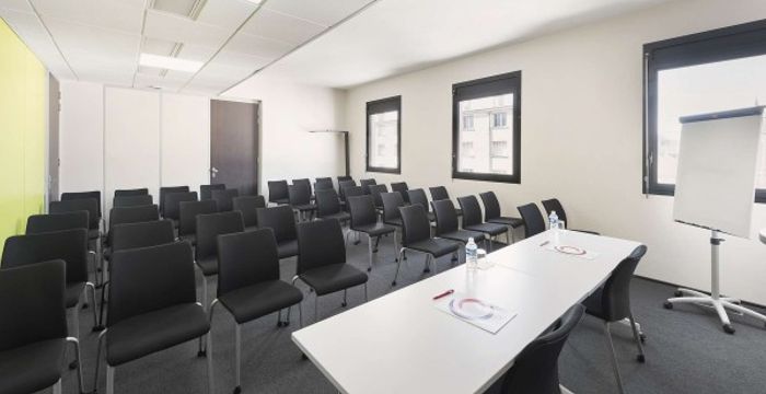 3 Cr Charlemagne, Lyon - Image 5