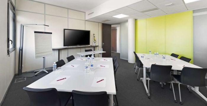 3 Cr Charlemagne, Lyon - Image 2