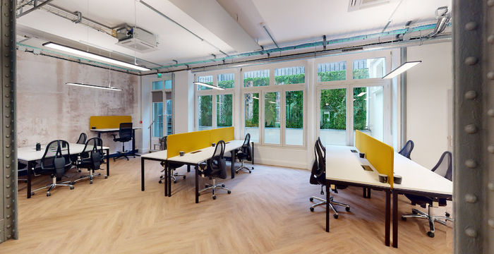 13 Rue Des Petits Hôtels, Paris - Image 2