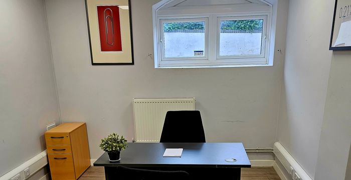 1 Works Road, Letchworth - Image 2