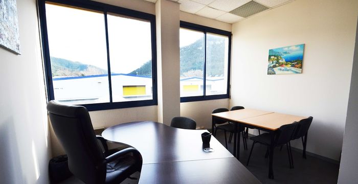 235 Av De Coulins, Gémenos - Image 2