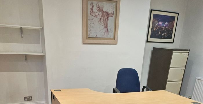 4 Spencer Parade, Northampton - Image 4