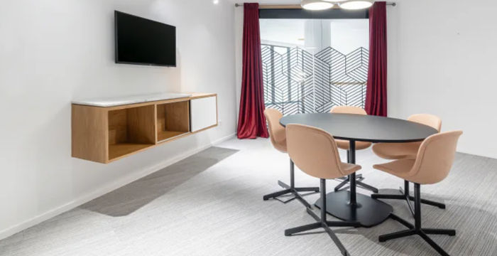 315 University Ave, West Wood - Image 3