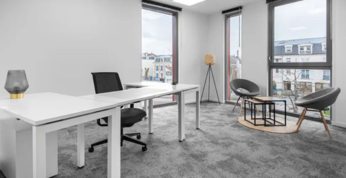 4470 W 78th Street Circle, Bloomington - Image 2