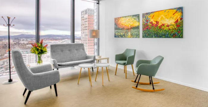 300 Cardinal Dr, St Charles - Image 5