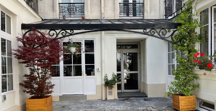 21 Rue De Rocroy, Paris - Image 5