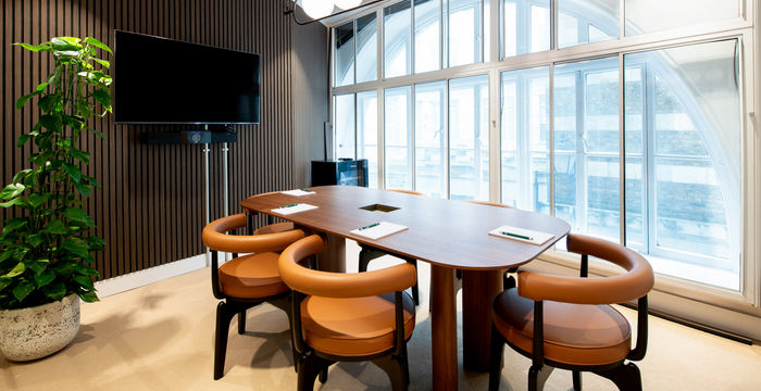 88 Kingsway, London - Image 3