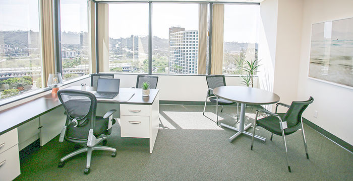 8880 Rio San Diego Drive, San Diego - Image 2