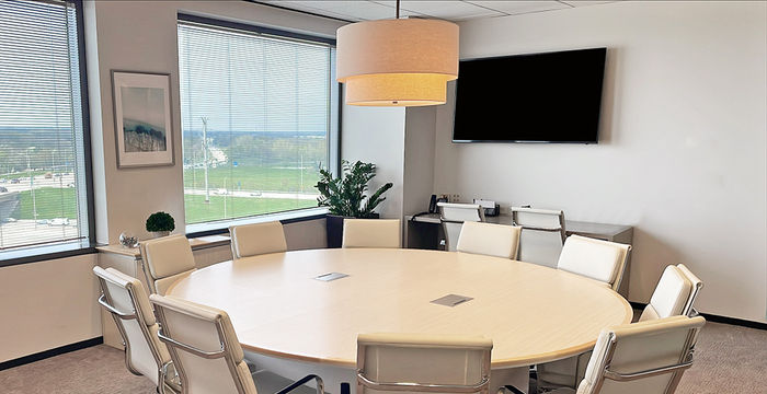 1901 N Roselle Road, Schaumburg - Image 2