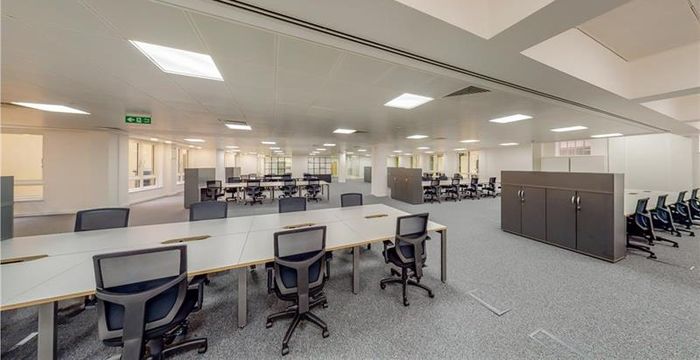 1 Kings Arm Yard, Bank - Image 4